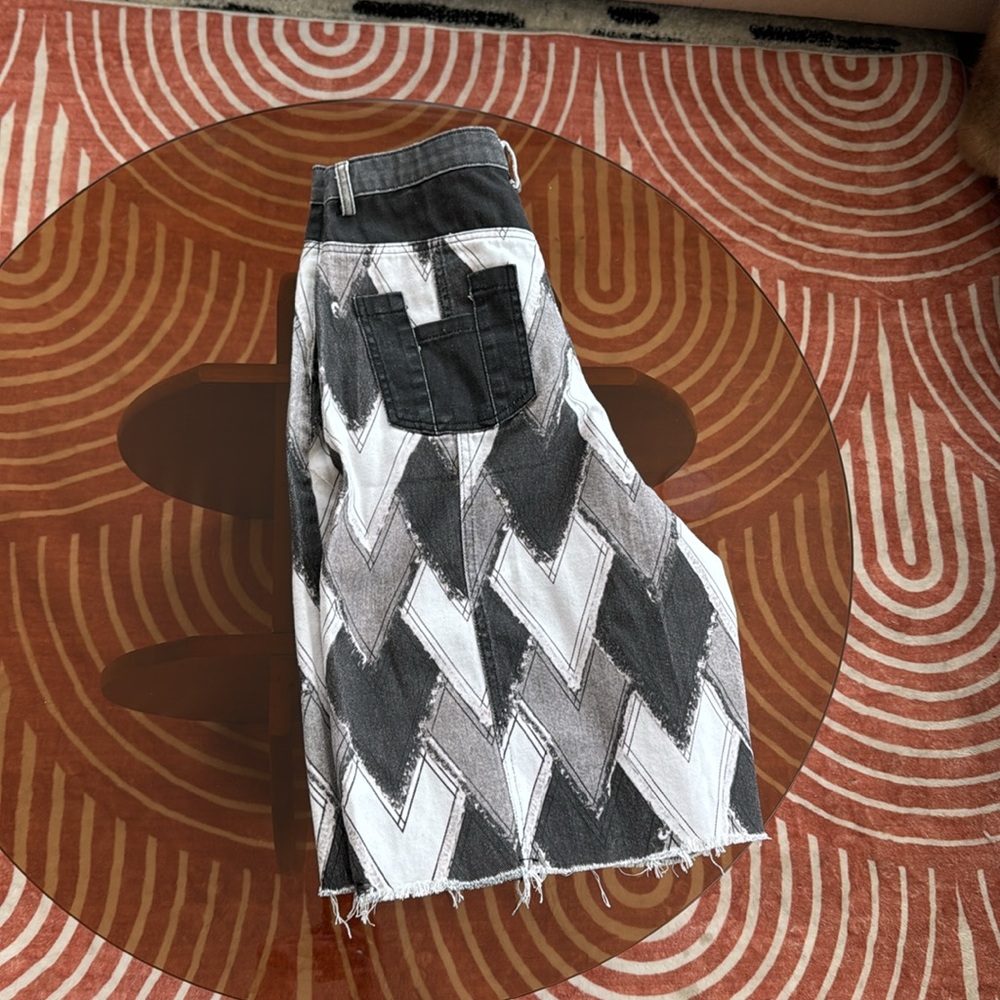 Aelfric Eden Heart Denim Shorts - Picture 8 of 8